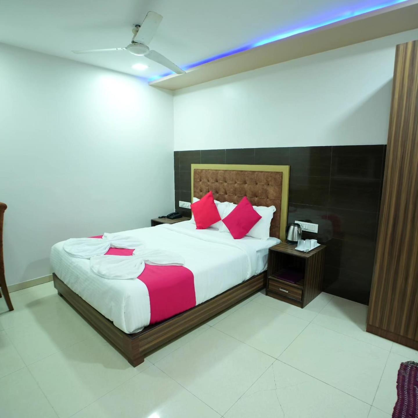 Hotel Blue Terminal Mumbai Luaran gambar